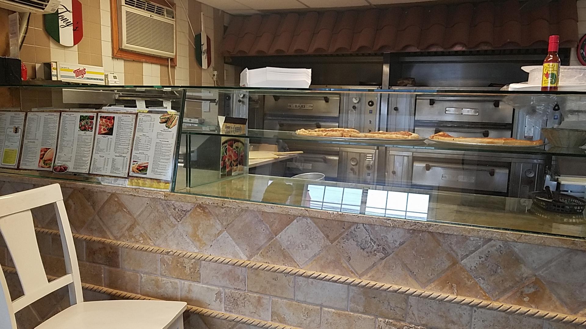 Tony's Family Ristorante And Pizzeria