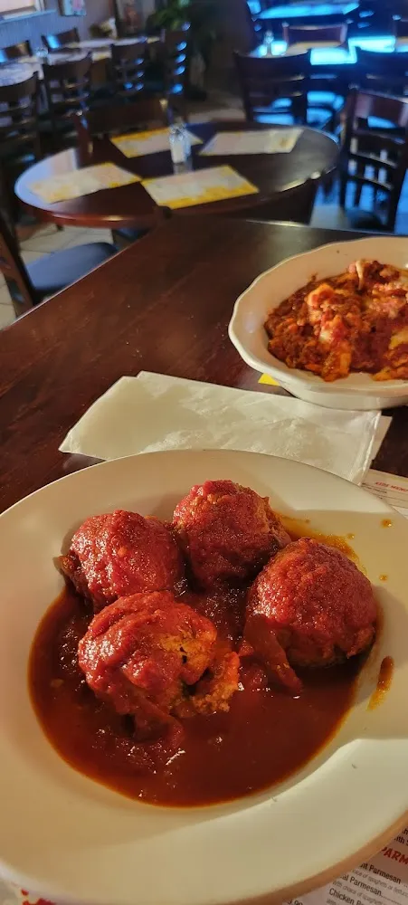 Small Spaghetti or Rigatoni with One Meatball
